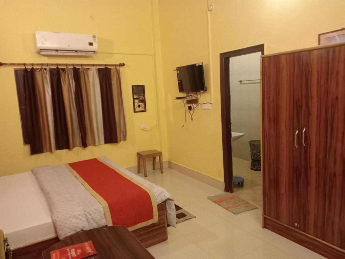 Gangotri Inn Varanasi Exterior photo