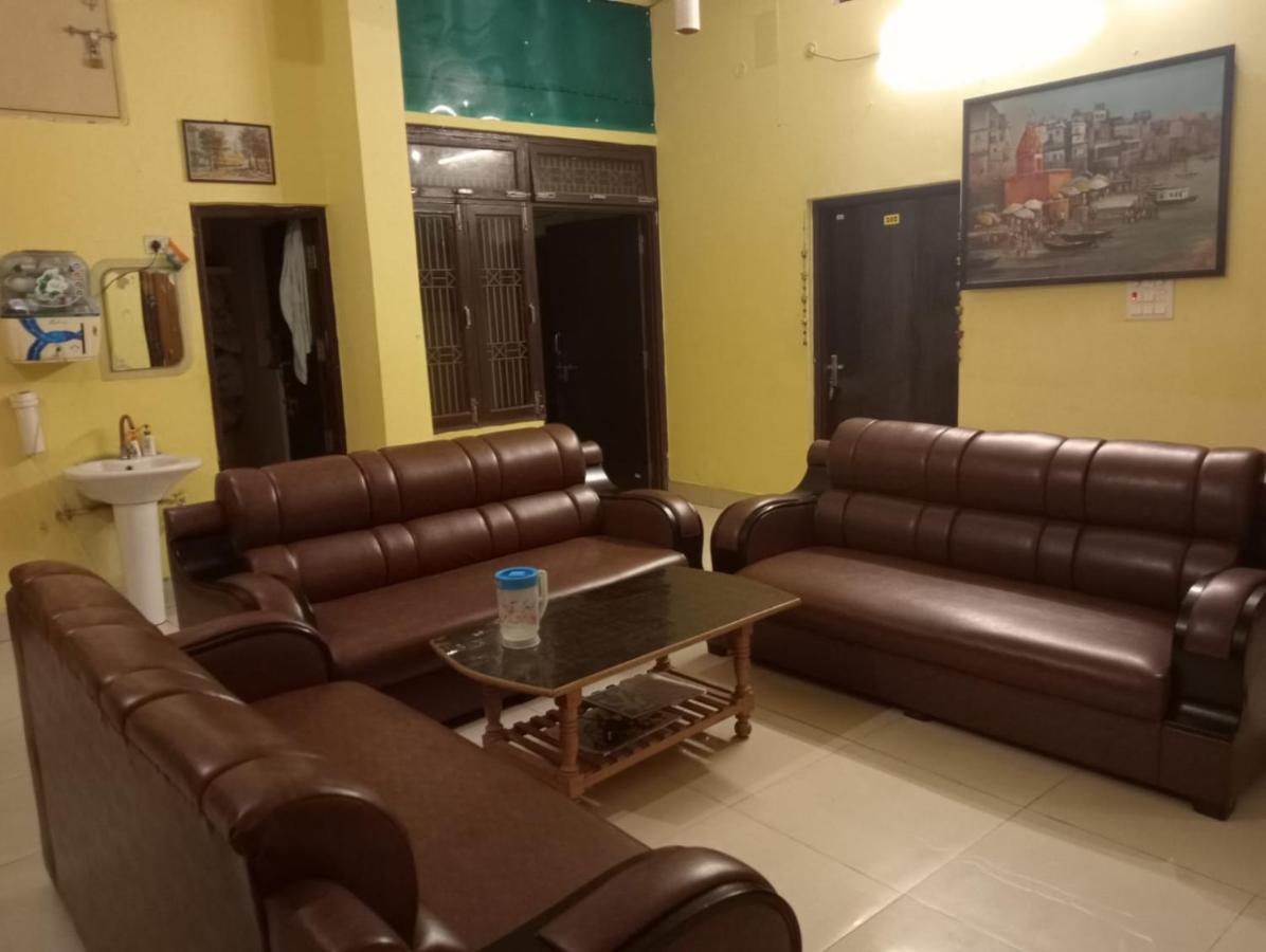 Gangotri Inn Varanasi Exterior photo