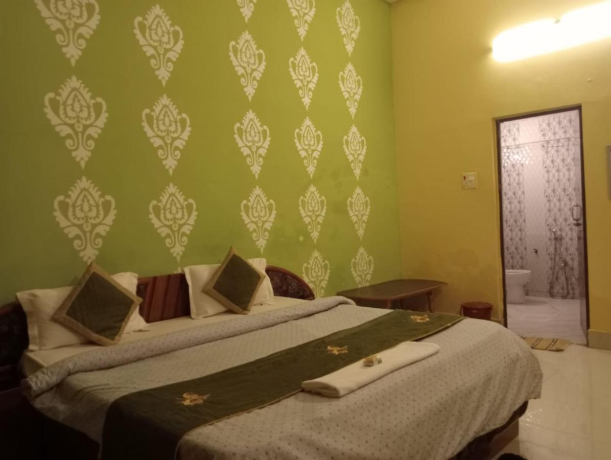 Gangotri Inn Varanasi Exterior photo